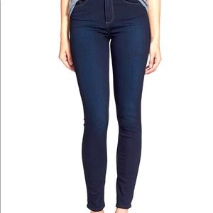 PAIGE Denim Hoxton Ultra Skinny Jean